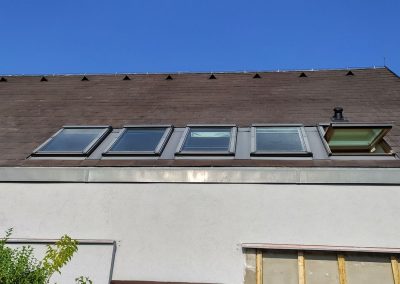Vyčištěná eternitová střecha domu v Kralupech nad Vltavou po čištění a nástřiku nano impregnace