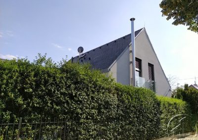 Vyčištěná eternitová střecha domu v Kralupech nad Vltavou