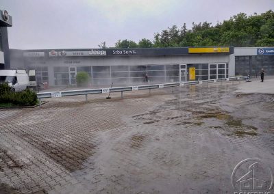 Průběh čištění zámkové dlažby před autoservisem Srba – Jíloviště