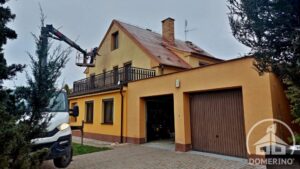 odstranění plísní z fasády horkovodním čištěním