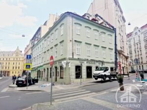 nátěr fasádního pláště z plošiny zelená fasáda