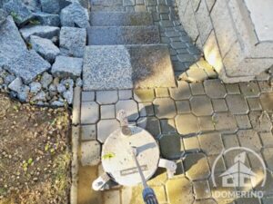 čištění dlažby horkovodním systémem