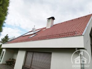 odstranění mechů a lišejníku pomocí vysokotlakých strojů