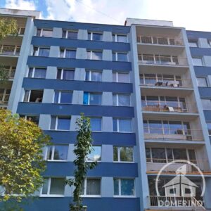 čištění panelového domu od plísní a řas Domerino