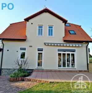 nový fasádní nátěr na rodinném domku