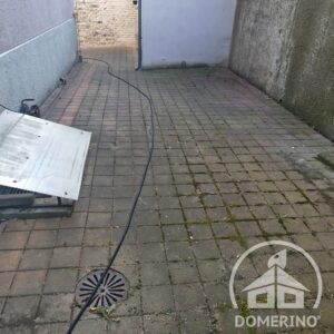 čištění dlažby mechy nečistoty plevel Domerino