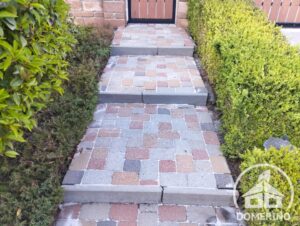 odstraněné nečistoty na schodech