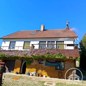 čištění střechy mechy lišejníky Domerino