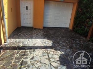 čištění kamenné dlažby