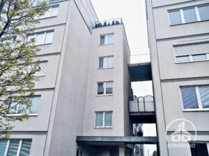 fasáda po vyčištění naimpregnovaná