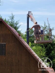 nátěr střecha z hydraulické plošiny