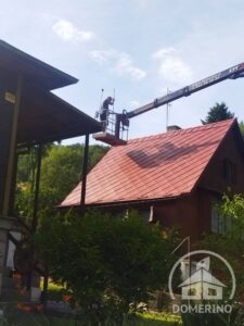nový nátěr z plošiny červená střecha