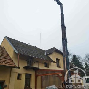 čištění eternitové střechy hydraulická plošina