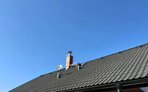 Odborné čištění střechy ve Rváčově