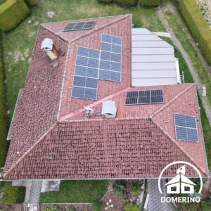 znečištěná střecha lišejníky mechy